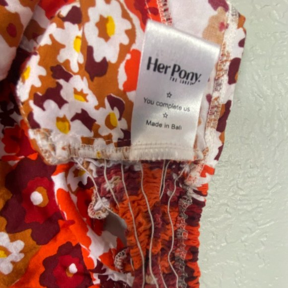 Her Pony - Picture 3 of 3